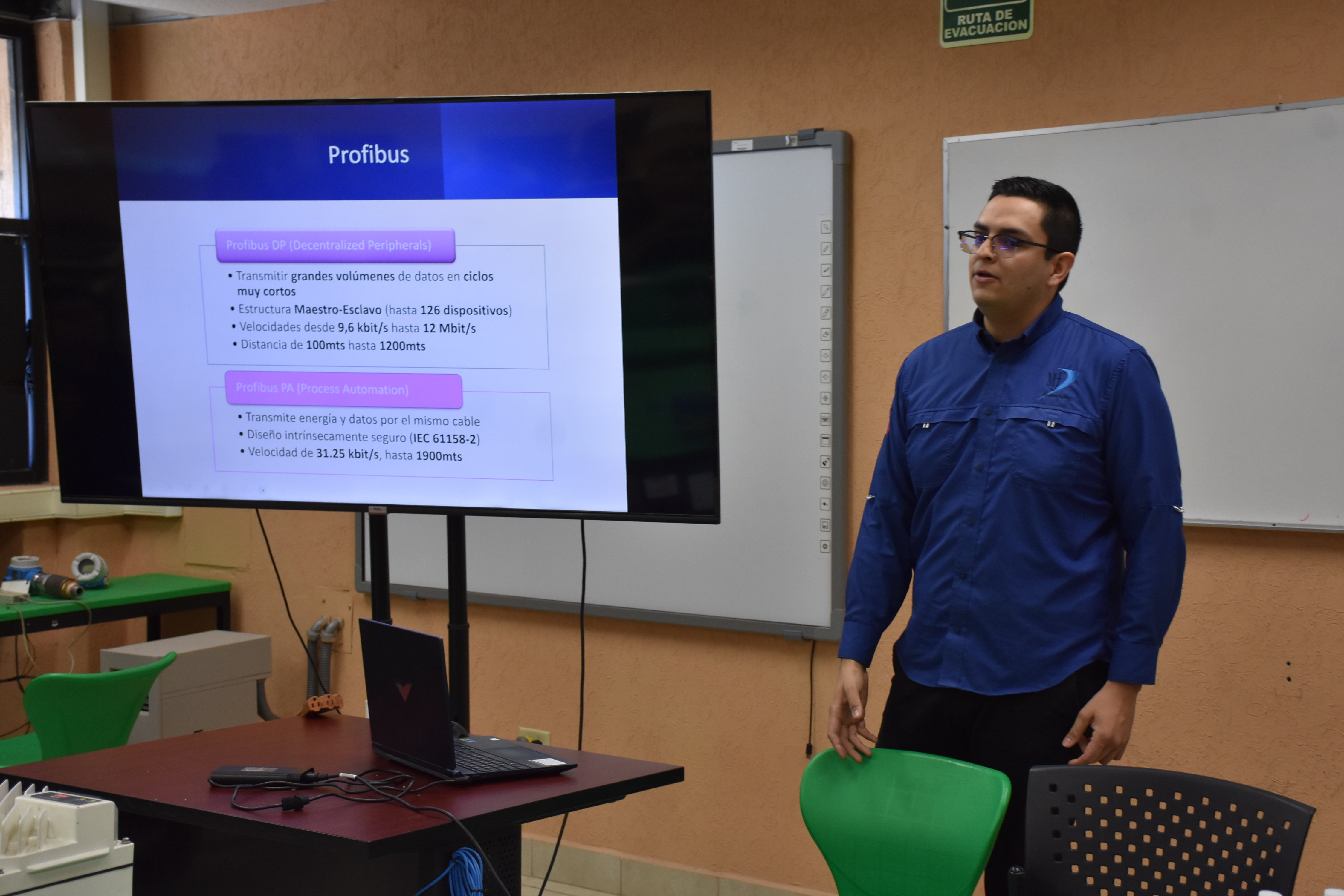 La industria evoluciona y en UTHermosillo avanzamos al mismo ritmo 