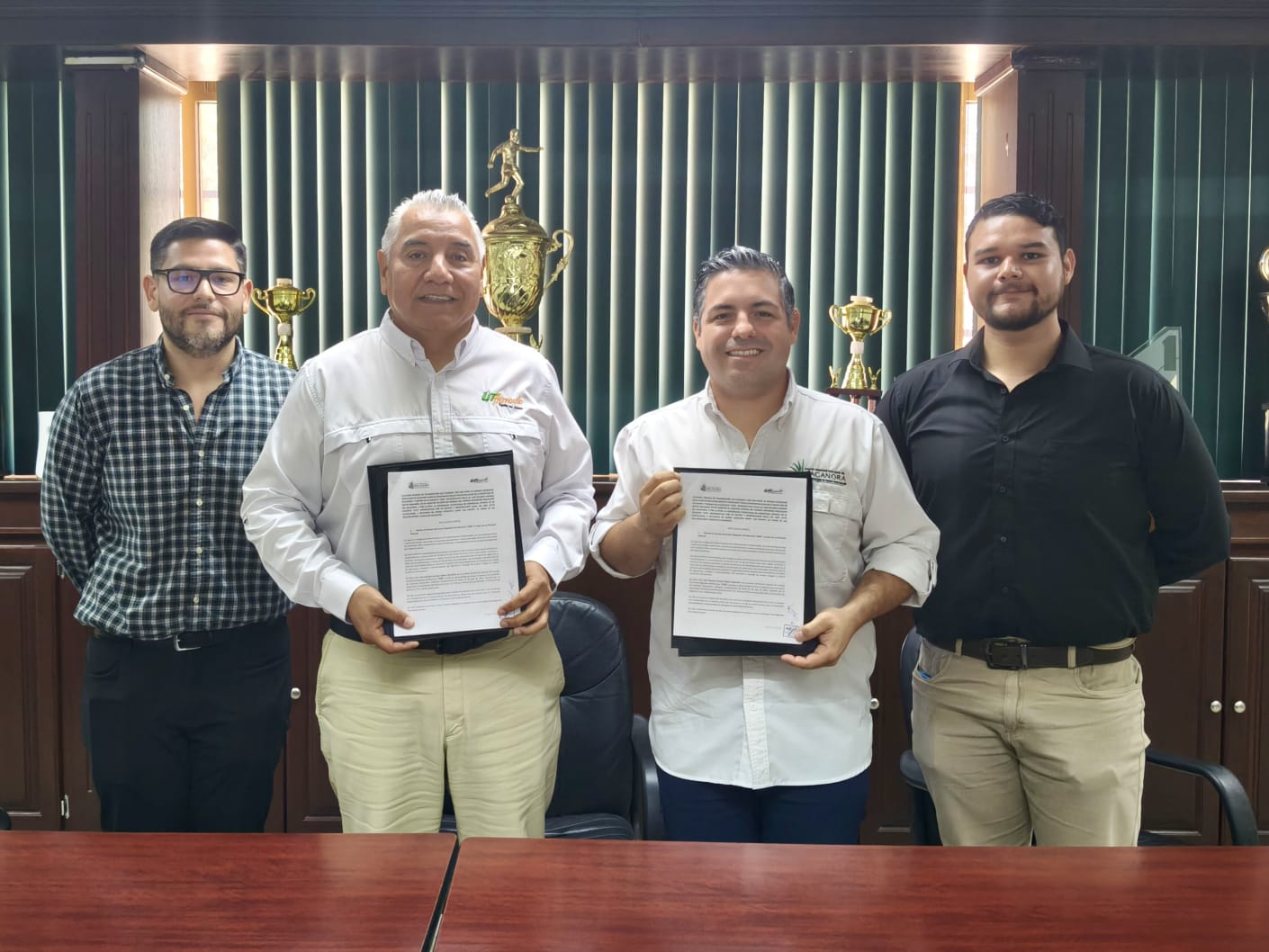 UTHermosillo fortalece alianza estratégica para impulsar y preservar el Bacanora en Sonora