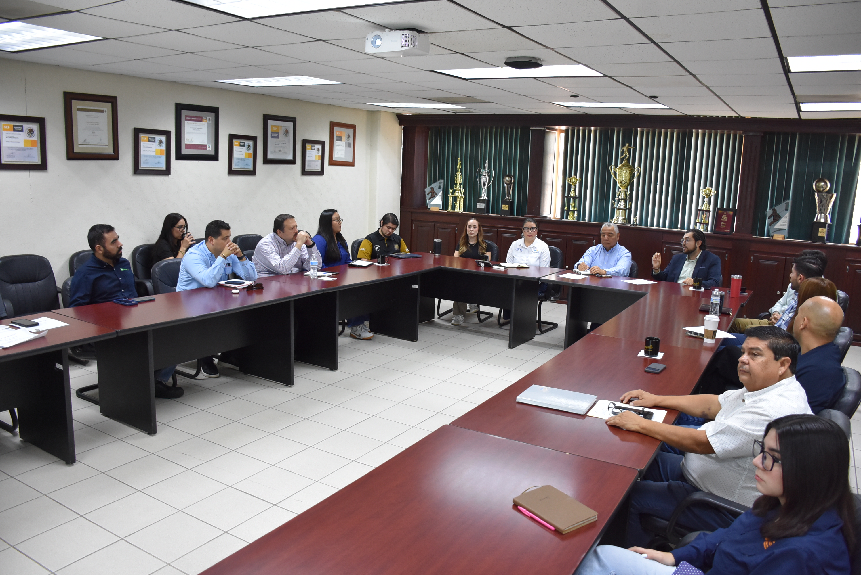 UTHermosillo estrecha lazos para proyectos estratégicos con IMPULSOR