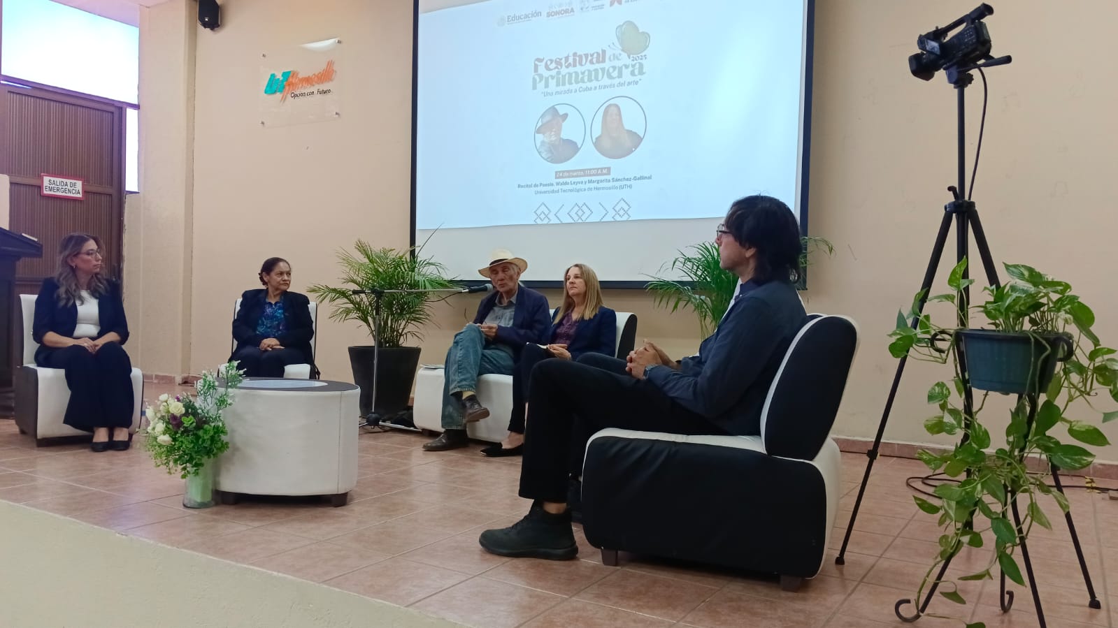 56416326 61b2 49aa a323 f3e08d71dfcc