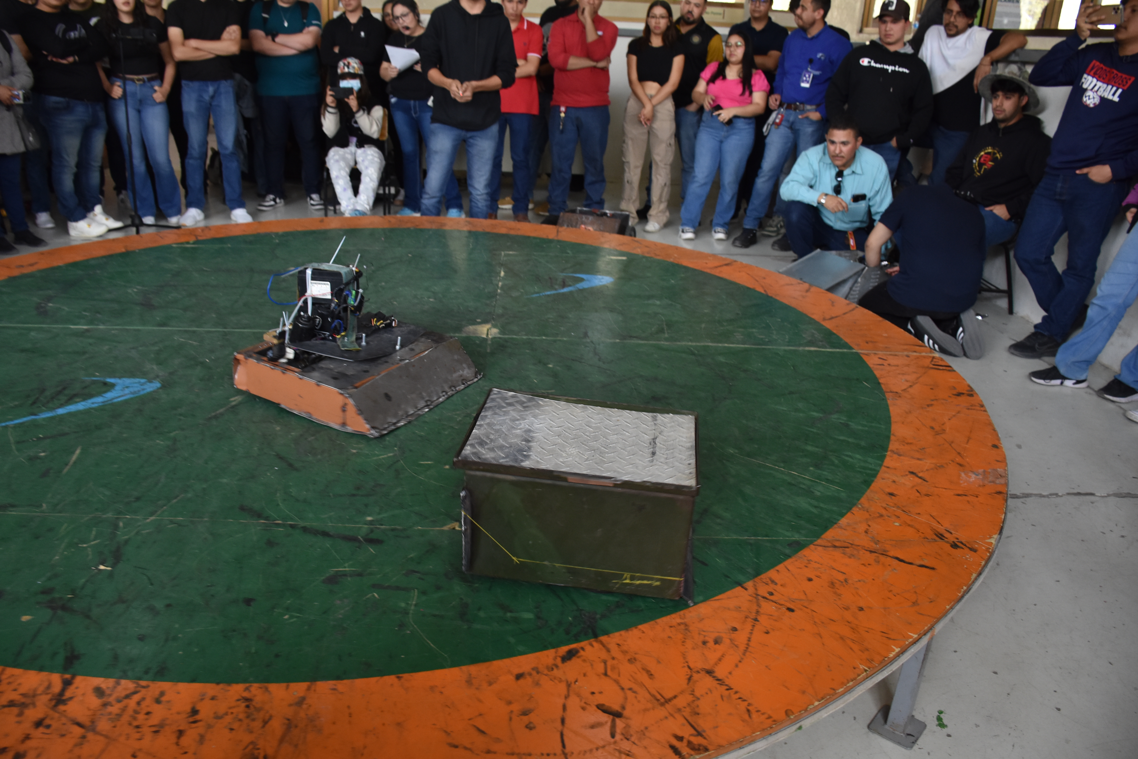 Alumnado de UTHermosillo pone a prueba su temple en el Torneo de Sumobot