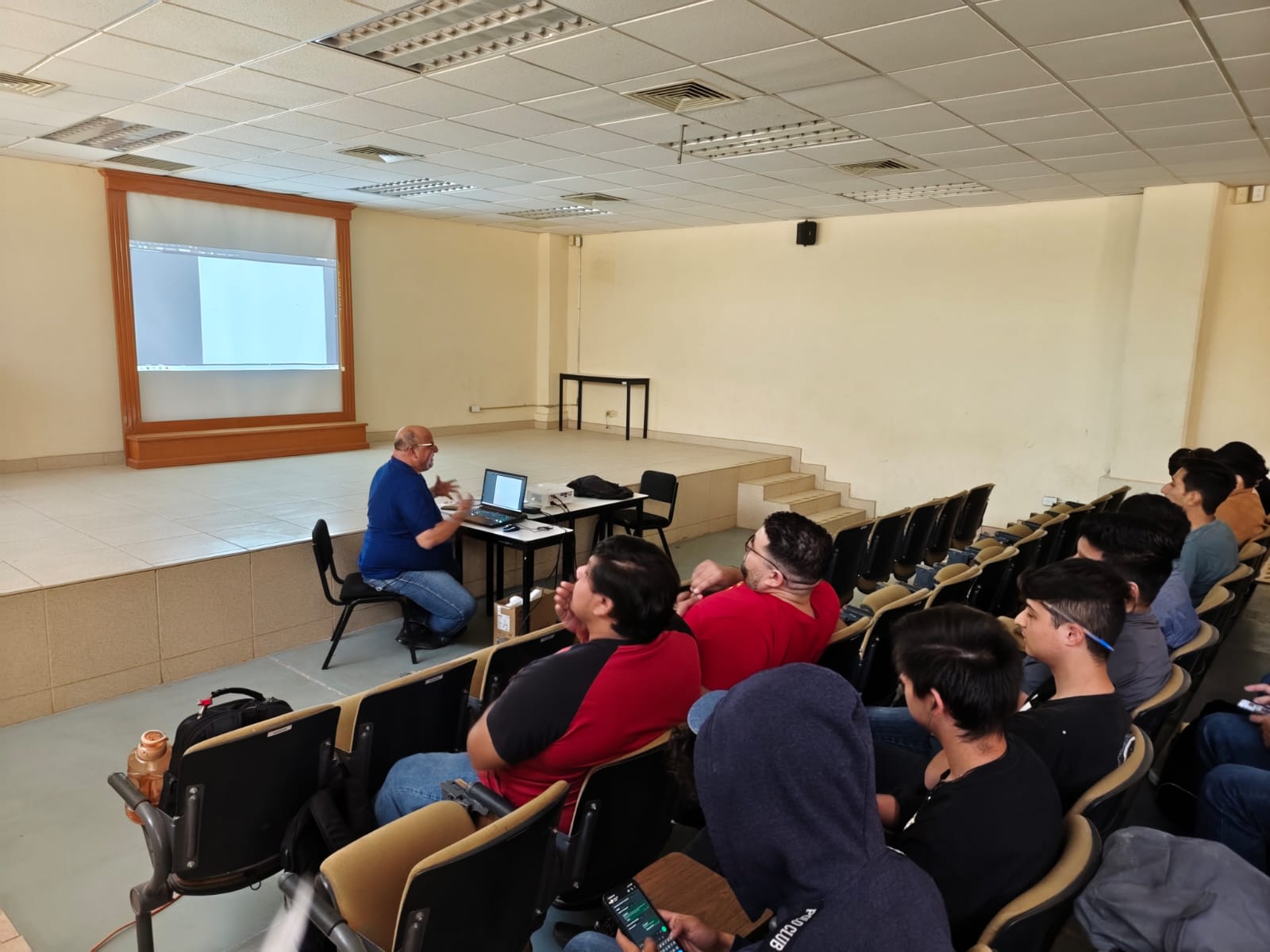 d548117c c975 494c 83af ba98d8397637